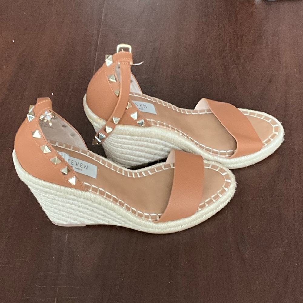 Steven NY Tan Wedge Sandals with Stud Accents- dup of a very well known brand.